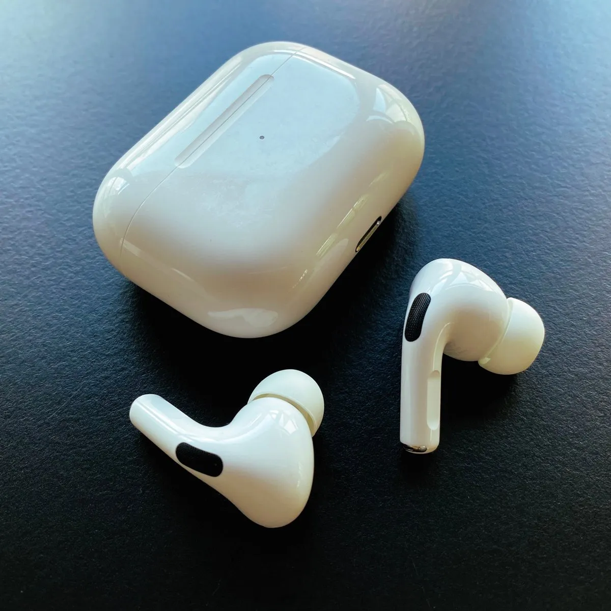 Zdjęcie AirPods Pro lauter und leiser machen: Einfache Methoden erklärt