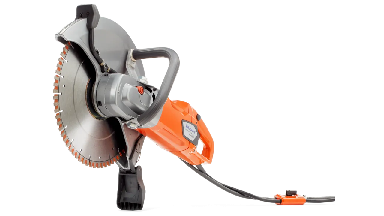 Zdjęcie Husqvarna K4000 - wszechstronna przecinarka, która zaskoczy Cię wydajnością