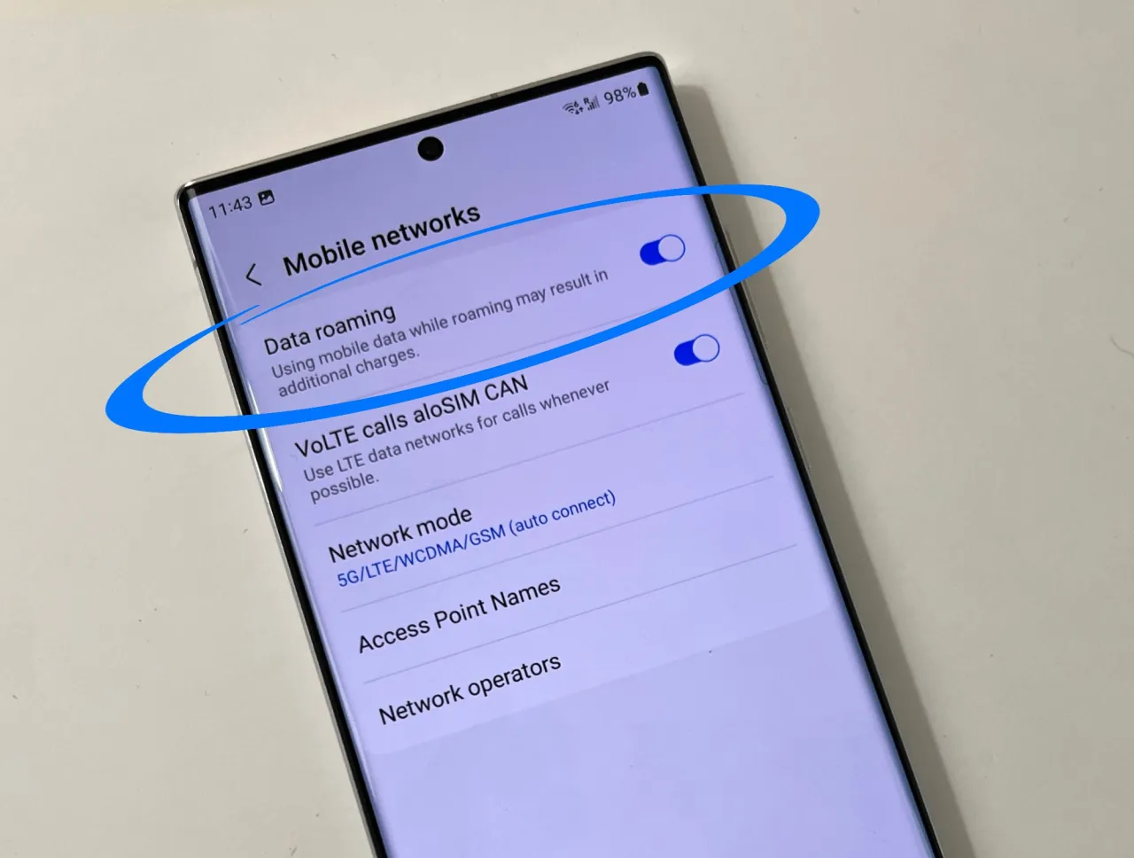 Zdjęcie Jak włączyć roaming na Samsungu i uniknąć problemów za granicą – krok po kroku