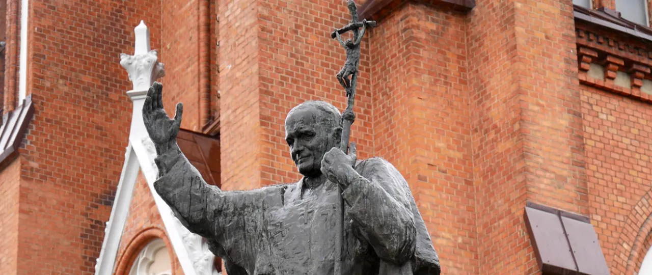 Zdjęcie Kiedy urodził się Jan Paweł 2? Odkryj tajemnice jego życia