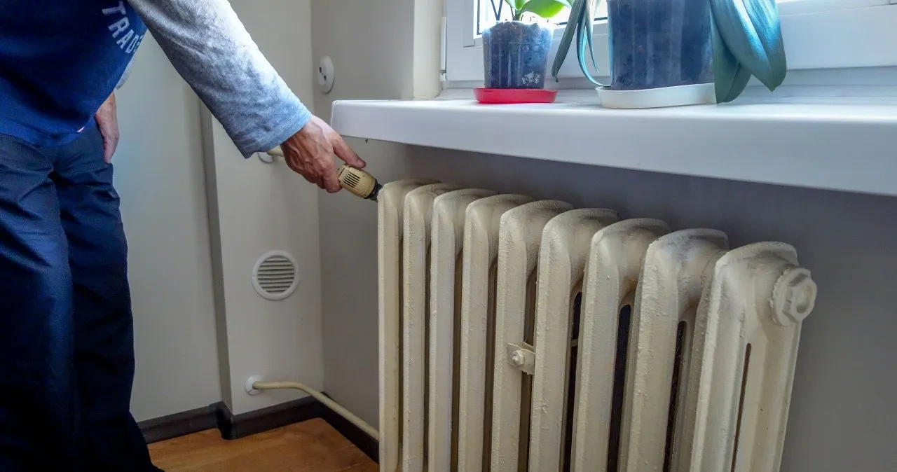 Zdjęcie Kto odpowiada za kaloryfery w bloku? Poznaj swoje prawa i obowiązki