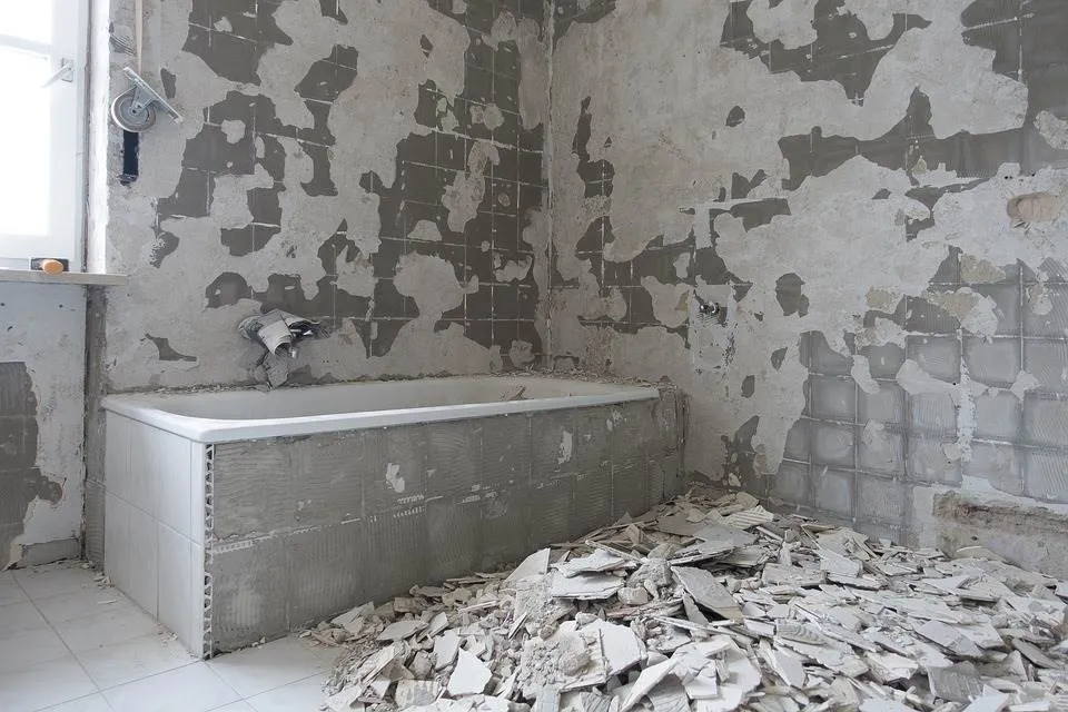 Zdjęcie Jak się umyć podczas remontu łazienki bez tradycyjnych udogodnień