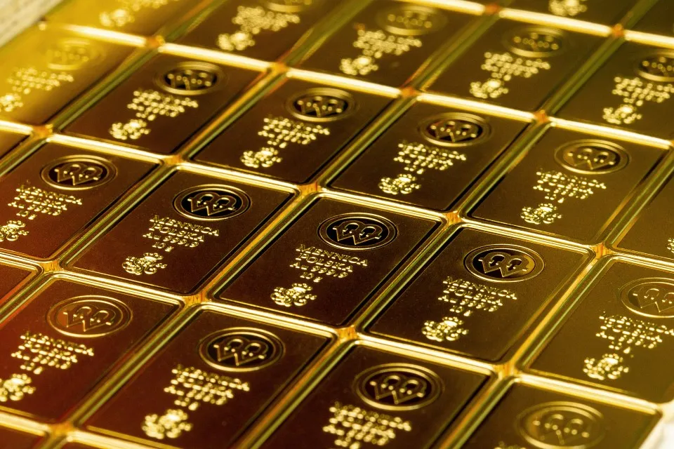 Zdjęcie Zysk z złota w rok: Ile zarobisz? Sprawdź koszty i podatki