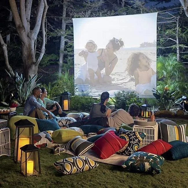 Zdjęcie Jak zorganizować kino plenerowe? Kluczowe wskazówki i porady