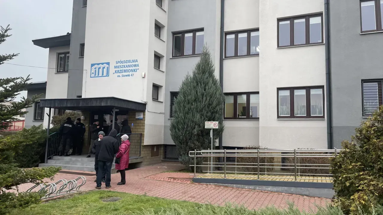 Zdjęcie Komu podlega prezes spółdzielni mieszkaniowej? Odkryj kluczowe zasady