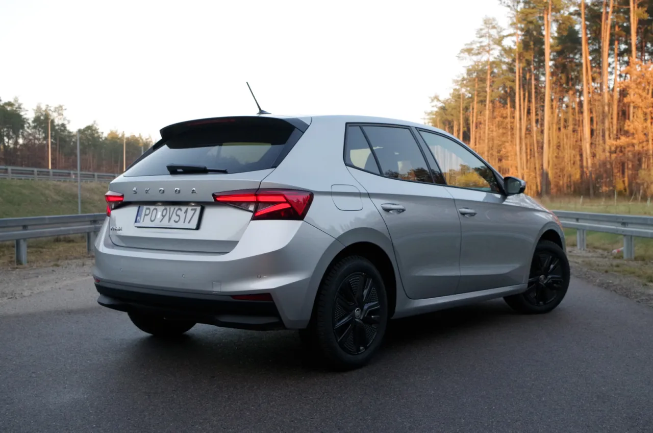 Zdjęcie Skoda Fabia wymiana oleju co ile – uniknij kosztownych błędów