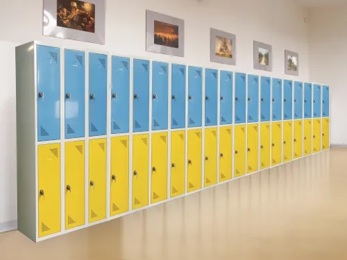 Zdjęcie Jak ozdobić szafkę w szkole? Odkryj kreatywne i łatwe pomysły