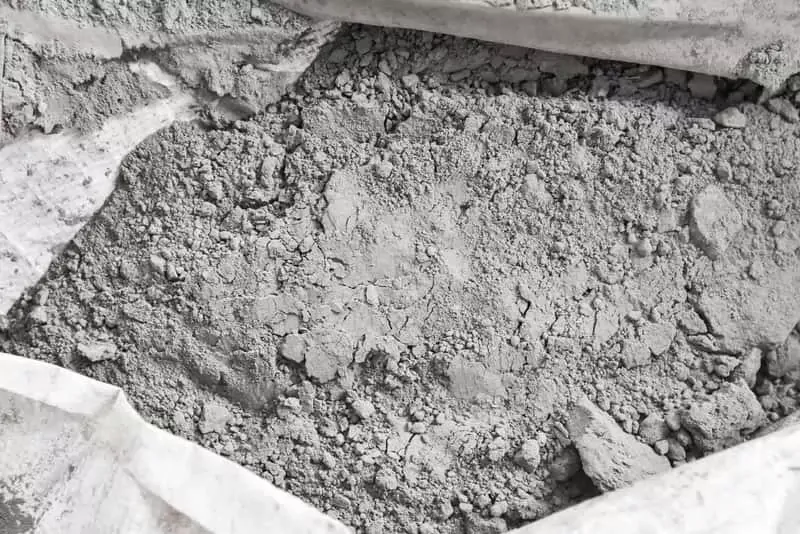 Zdjęcie Jak przygotować suchy beton - proste przepisy i najczęstsze błędy