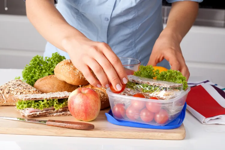 Zdjęcie Catering ile od osoby: Jak uniknąć wysokich kosztów cateringowych?