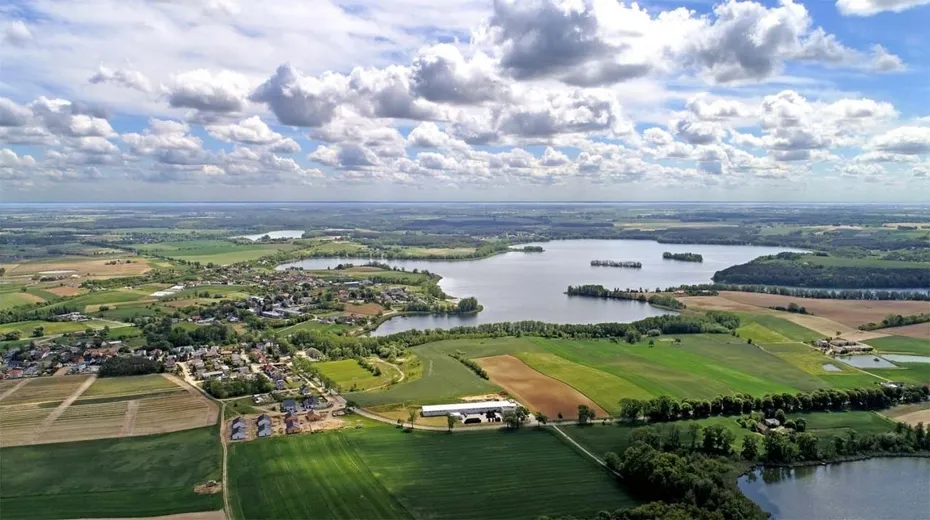 Zdjęcie Jezioro Chrzypsko Wielkie: wszystko, co musisz wiedzieć przed wizytą i wypoczynkiem