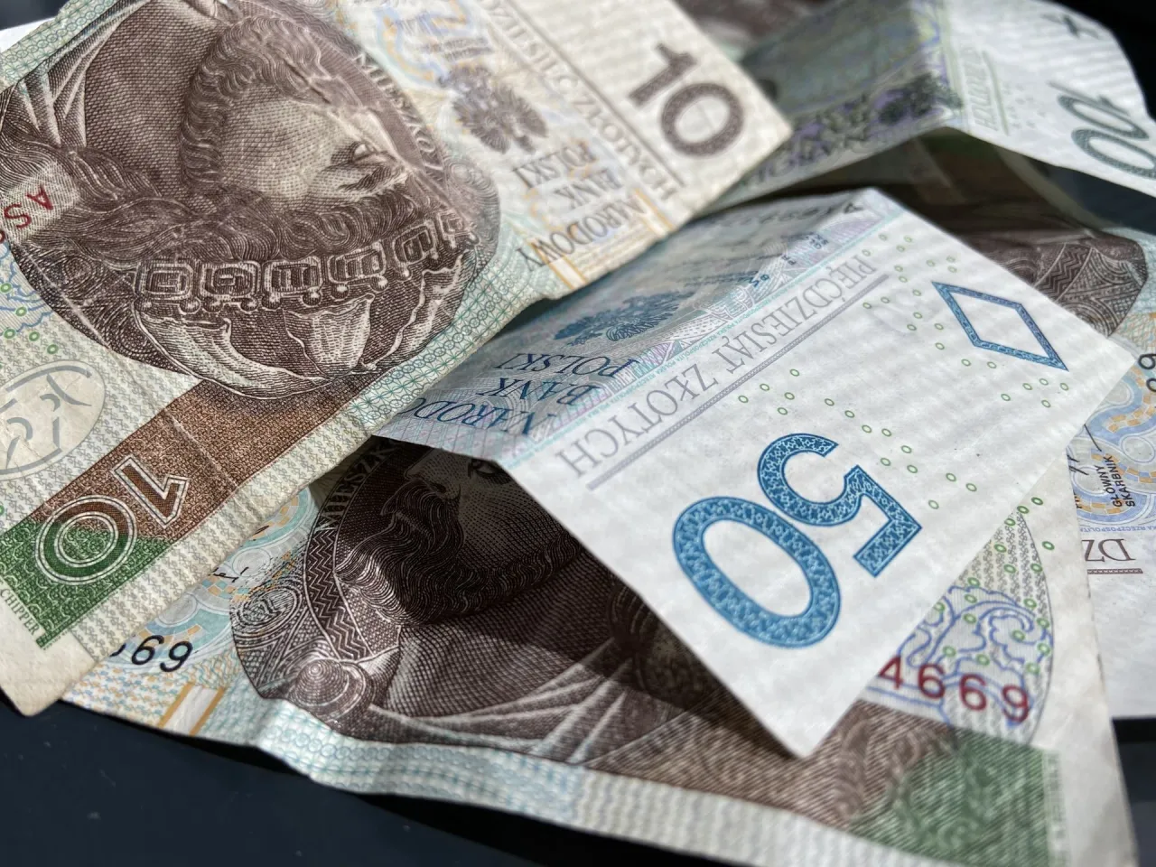 Zdjęcie Emerytura stażowa ile na rękę - ile naprawdę dostaniesz po odliczeniach?