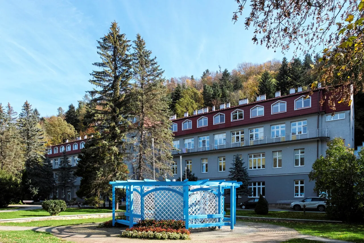 Zdjęcie Gdzie NFZ Białystok kieruje do sanatorium? Poznaj dostępne opcje i proces