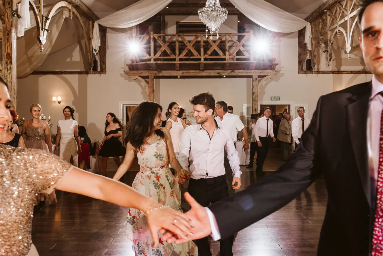 Zdjęcie Zachwycające zdjęcia z wesel w dworku na Wodoktach w Otwocku