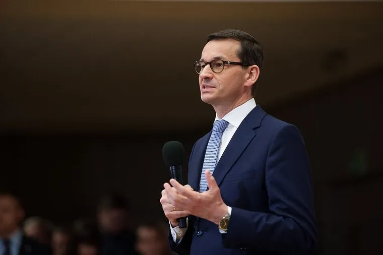 Zdjęcie Ile lat ma Morawiecki? Zaskakująca prawda o jego wieku