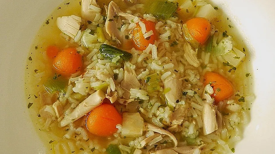 Zdjęcie Wie lange muss eine hühnersuppe kochen? Die perfekte Kochzeit für Genuss