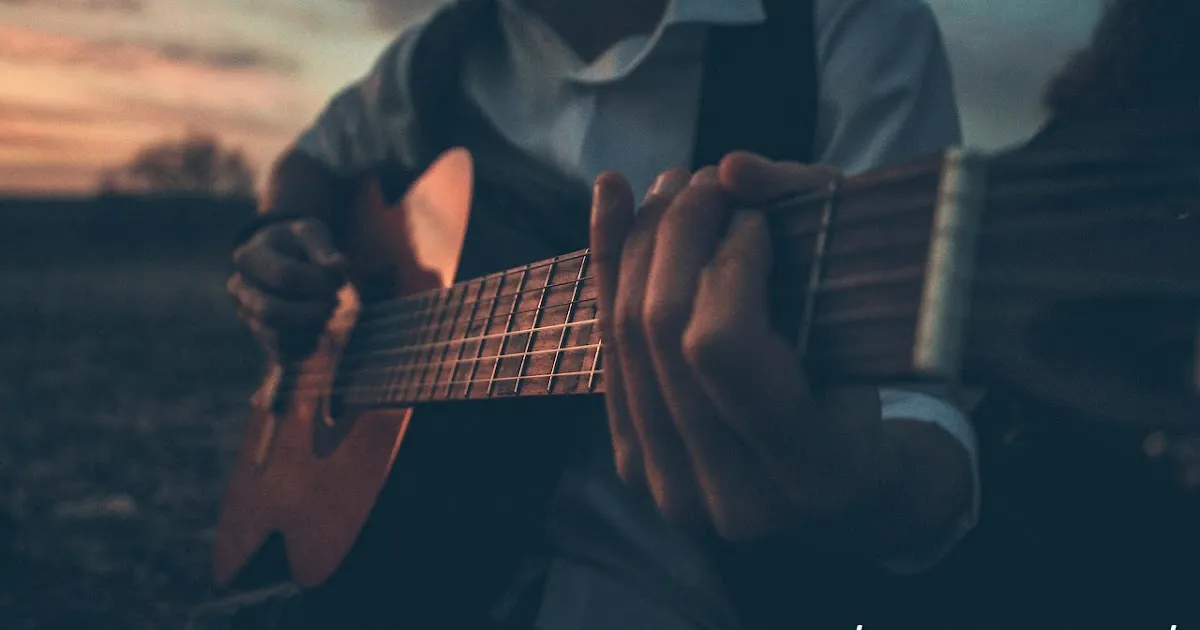 Zdjęcie Jaka gitara do nauki? Wybierz najlepszy instrument dla siebie