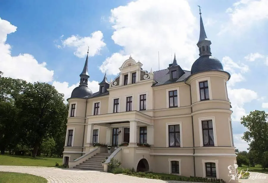 Zdjęcie Wyjątkowe menu w Pałacu w Orli: smakuj lokalne specjały