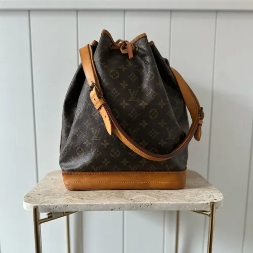 Zdjęcie Torebka jak Louis Vuitton: Jak znaleźć idealny styl i unikać podróbek