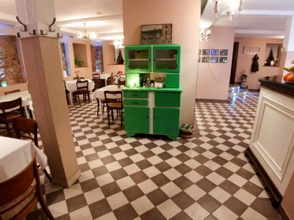 Zdjęcie Gdzie zjeść w Jeleniej Górze? Odkryj najlepsze restauracje i kawiarnie