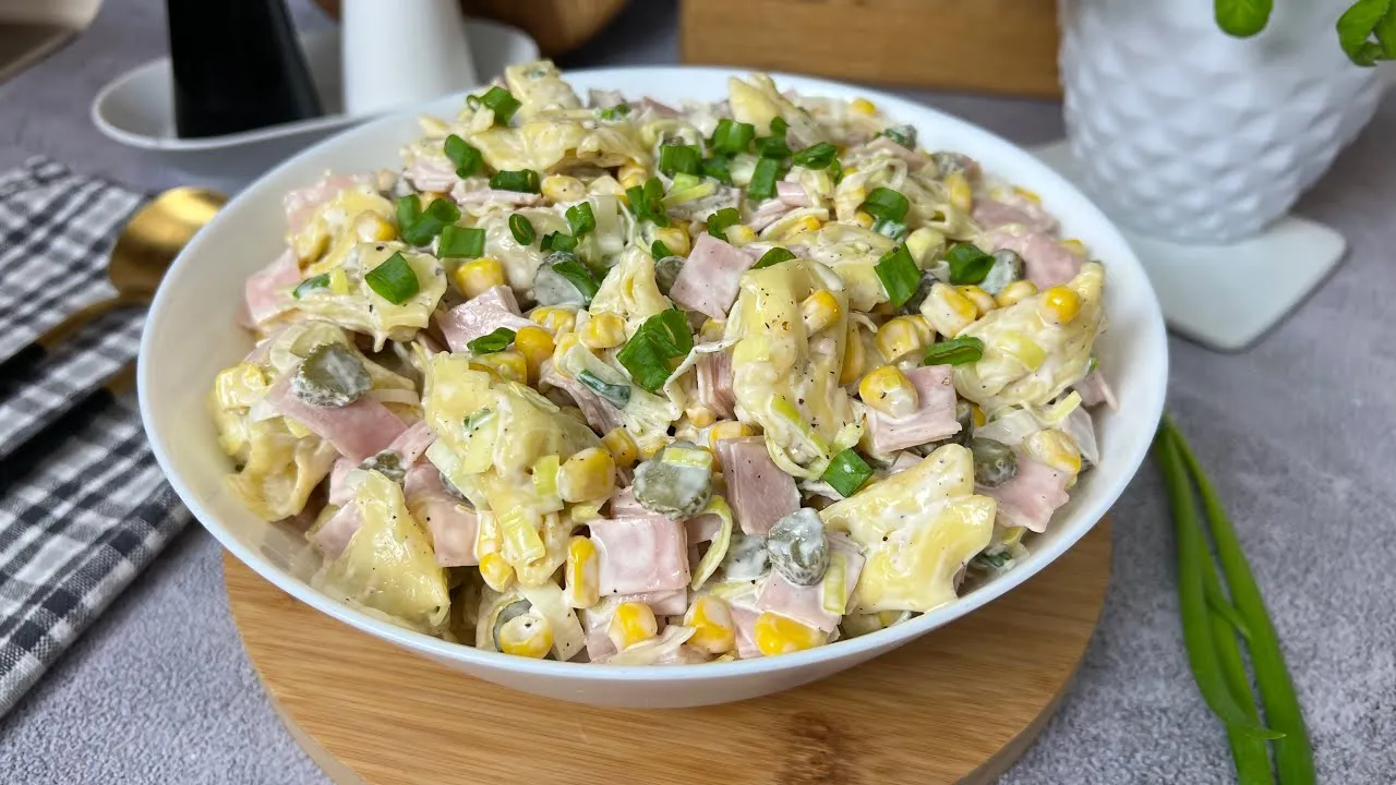 Zdjęcie Jak zrobić sałatkę z tortellini – proste przepisy na pyszne danie