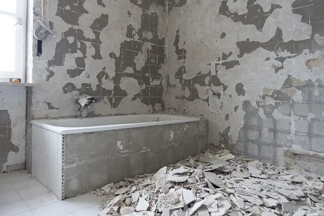 Zdjęcie Tynk czy płyta kartonowo-gipsowa: Porównanie, wady i zalety