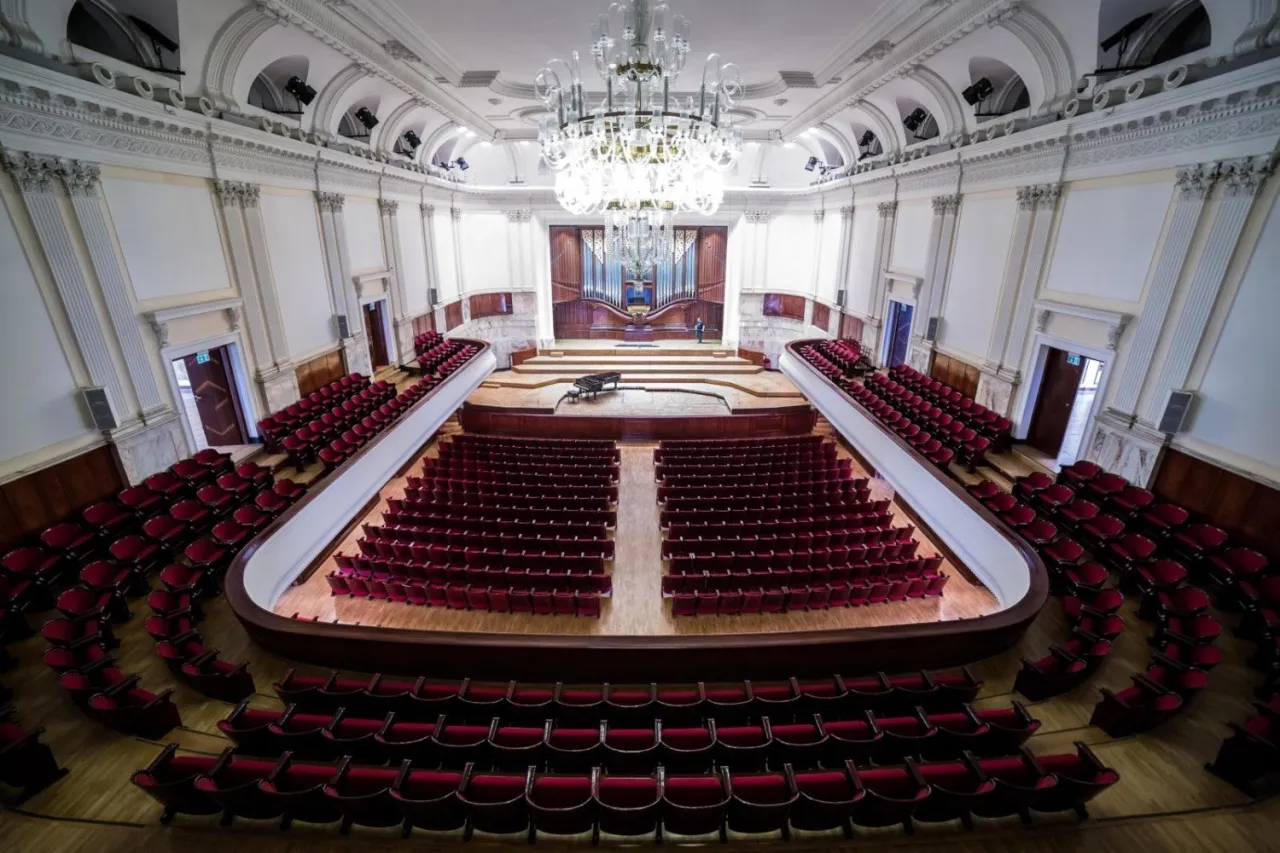 Zdjęcie Filharmonia Warszawa - odkryj jej historię, koncerty i atrakcje