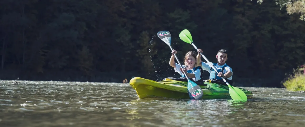 Zdjęcie Spływ kajakowy: Cena, koszty i jak zaoszczędzić? Poradnik