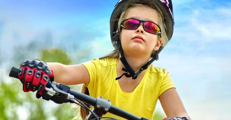 Zdjęcie Czy ubezpieczenie szkolne obejmuje wakacje? Sprawdź, co warto wiedzieć