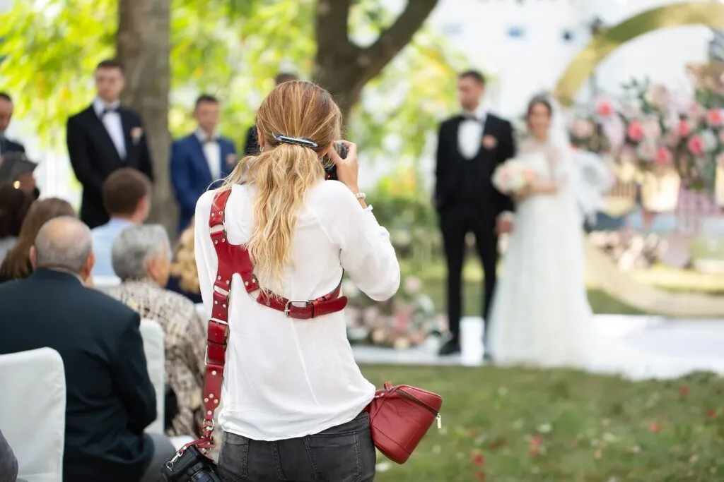 Zdjęcie Ile kosztuje fotograf na 18? Sprawdź ceny i oferty, aby zaoszczędzić