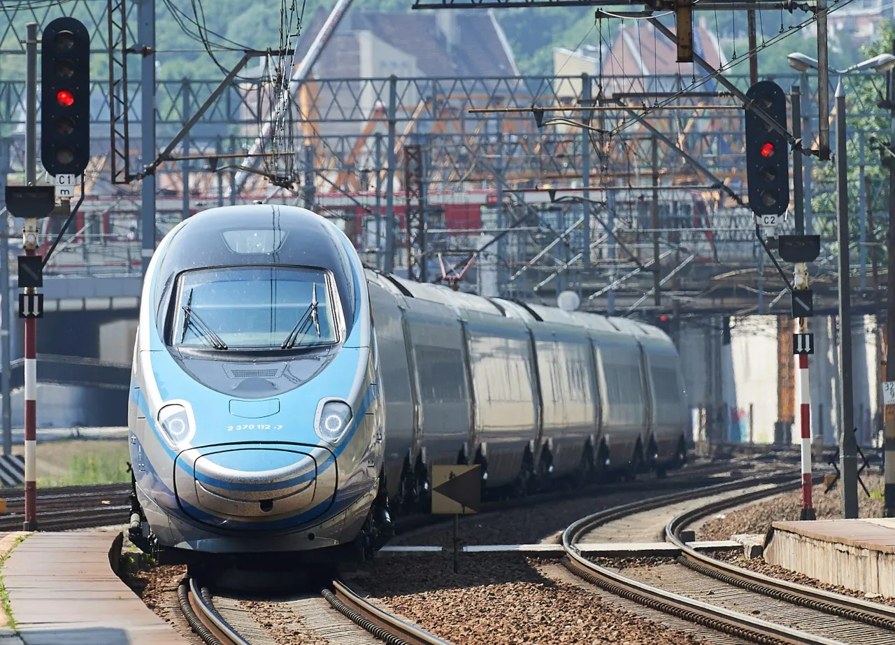 Zdjęcie Pendolino w Polsce od kiedy? Zaskakujące fakty o jego debiucie