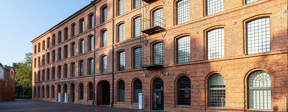 Zdjęcie Muzeum sztuki w Łodzi godziny otwarcia – uniknij zamkniętych dni