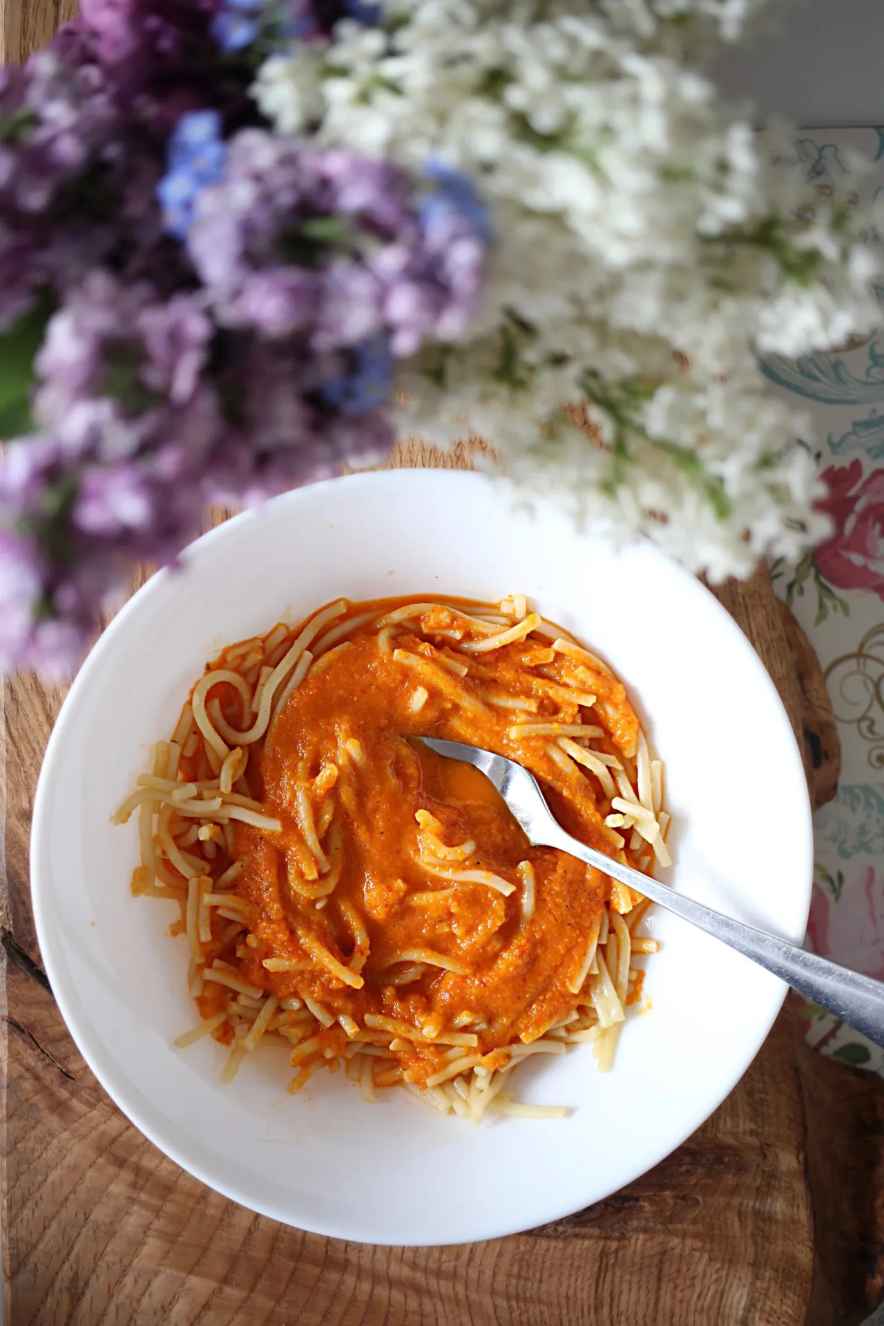 Zdjęcie Spaghetti bolognese bez mięsa - pyszne przepisy, które zachwycą smakoszy