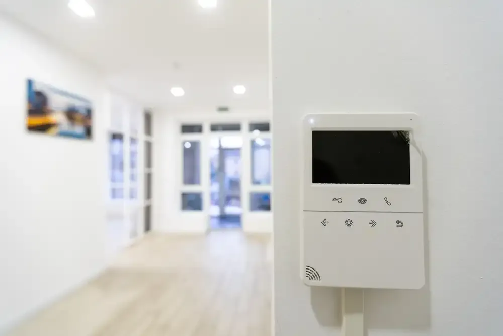 Zdjęcie Jaki alarm do mieszkania w bloku? Wybierz najlepsze zabezpieczenie