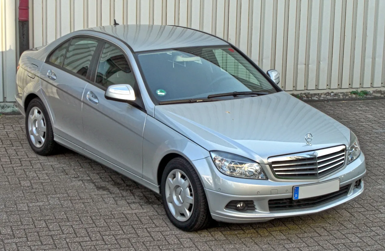 Zdjęcie Mercedes C klasa W204 - kluczowe informacje, problemy i porównania