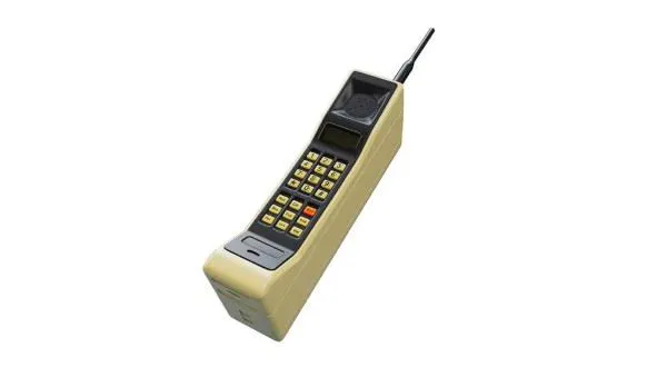 Zdjęcie W którym roku wynaleziono telefon? Odkryj jego znaczenie i historię