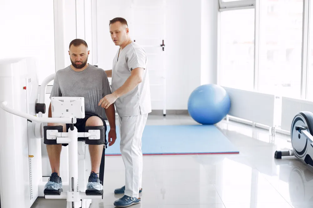 Zdjęcie Kto kieruje na rehabilitacje? Sprawdź, kto może wystawić skierowanie