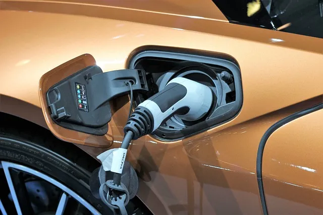 Zdjęcie Jak zainstalować ładowarkę do samochodu elektrycznego w domu łatwo i bezpiecznie