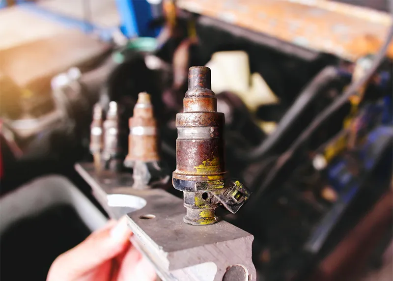 Zdjęcie Awaria systemu wtrysku jak naprawić - skuteczne sposoby na rozwiązanie problemu