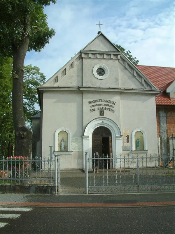Zdjęcie Sanktuarium w Świnicach Warckich: historia, znaczenie i praktyczne informacje