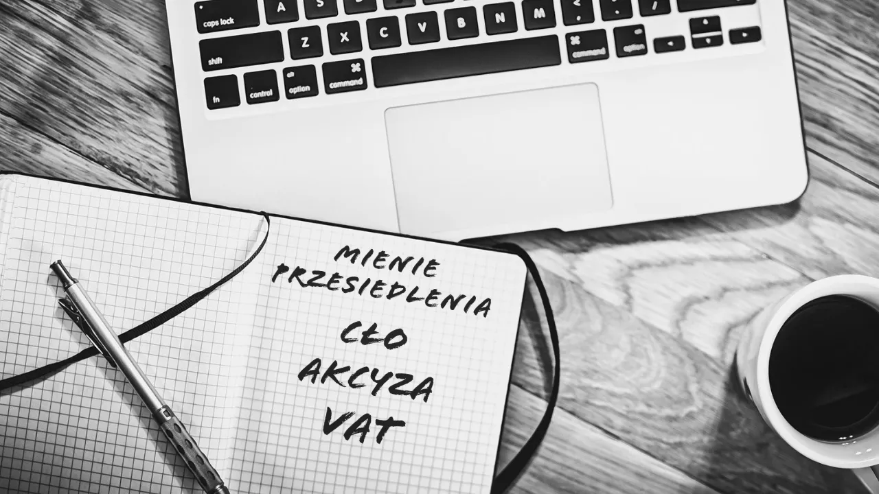 Zdjęcie Kto może jeździć samochodem sprowadzonym na mienie? Sprawdź zasady.