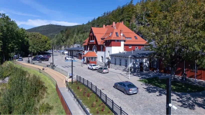 Zdjęcie 125 skąd odjeżdża Wrocław - kluczowe informacje o trasie i przystankach