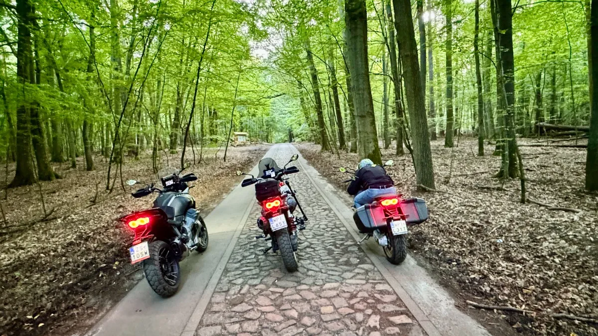 Zdjęcie Najpiękniejsze trasy motocyklowe w zachodniopomorskim, które musisz poznać