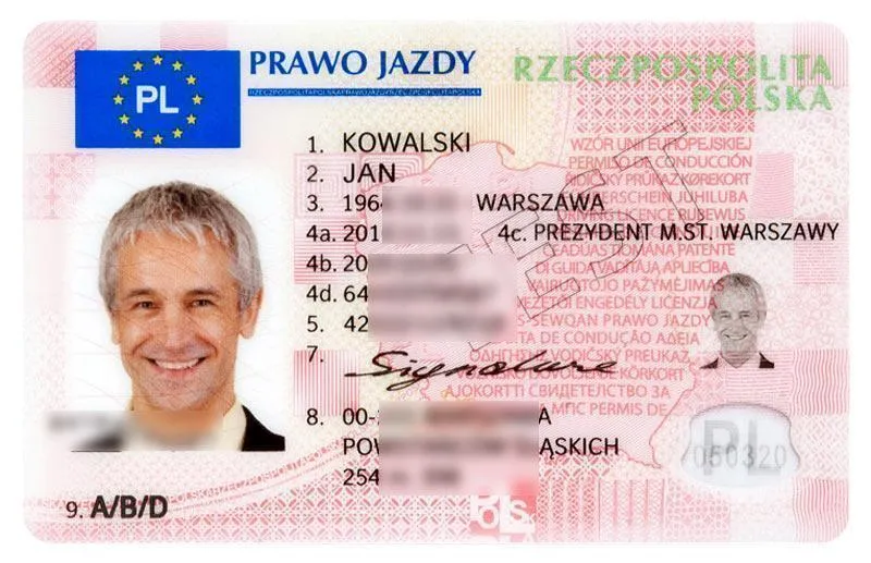 Zdjęcie Ile naprawdę czeka się na nowe prawo jazdy? Sprawdź, co wpływa na termin!