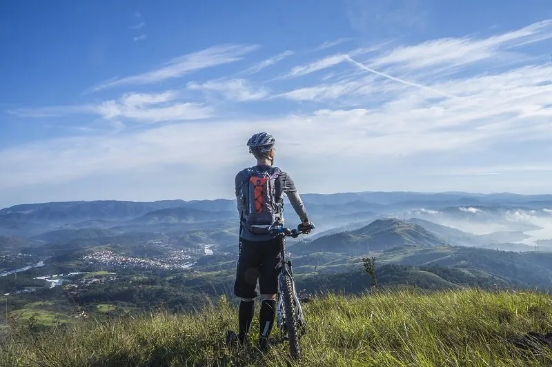Zdjęcie Super enduro co to jest i dlaczego warto go wybrać do jazdy?