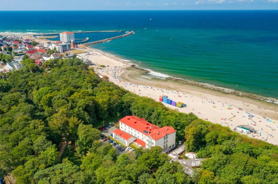 Zdjęcie Gdzie najtańsze noclegi nad morzem? Odkryj tanie oferty i lokalizacje