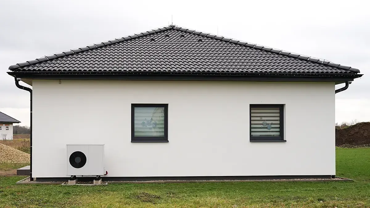Zdjęcie Jaką pompę ciepła wybrać do domu 180m2 z grzejnikami, aby zaoszczędzić?