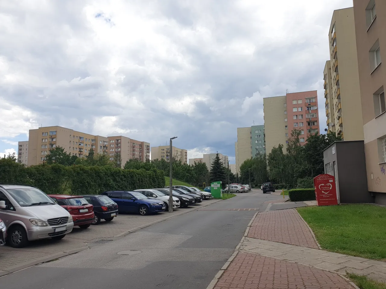 Zdjęcie Ile osiedli znajduje się w Bemowie Lotnisko? Odkryj wszystkie!