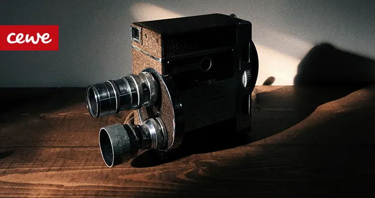 Zdjęcie Historia wynalezienia aparatu fotograficznego - przełomowe momenty w dziejach