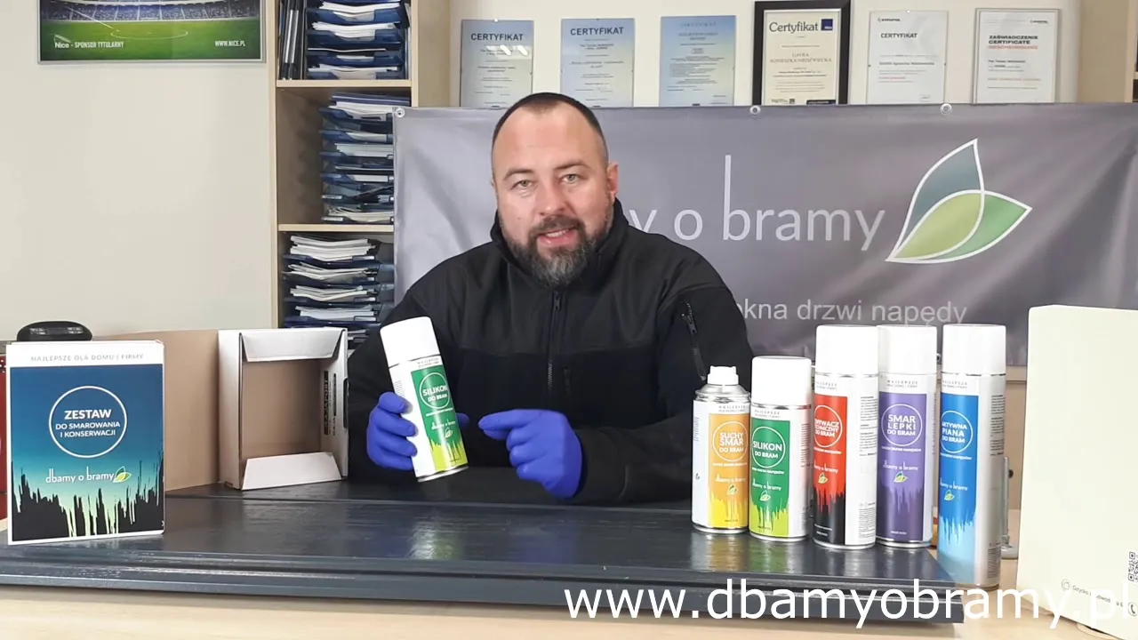 Zdjęcie Czym smarować napęd bramy skrzydłowej, aby uniknąć usterek?