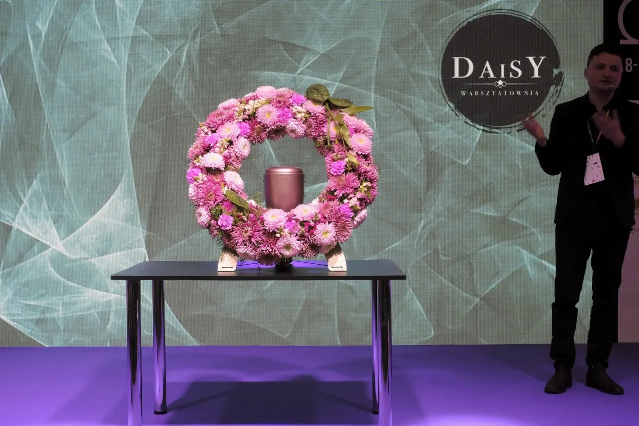 Zdjęcie Ile kosztuje pogrzeb świecki? Sprawdź, co wpływa na ceny usług